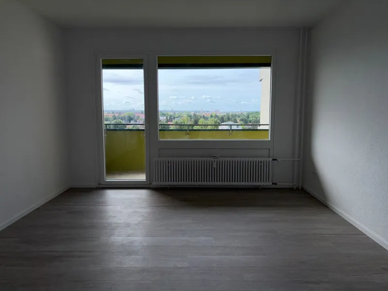 Saniertes 2,5 - Zimmer - Apartment für die kleine Familie - mit Balkon und Wannenbad! — photo 1